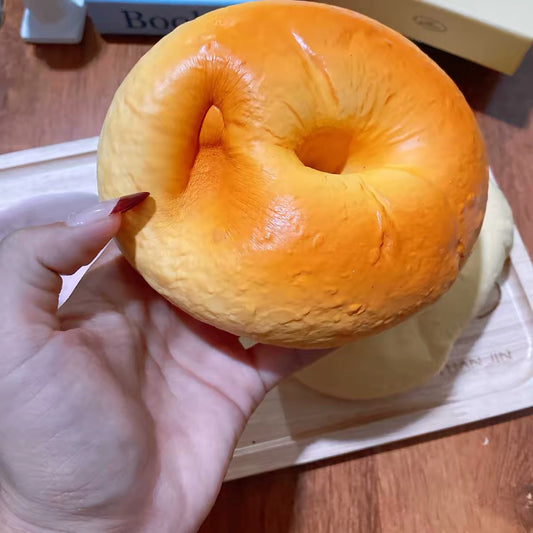 🥯☁️ Hachimi Giant Bagel เบเกิลยักษ์ Squishy ของแท้ เนื้อนุ่ม Slow Rising ไซซ์ใหญ่เต็มฝ่ามือ
