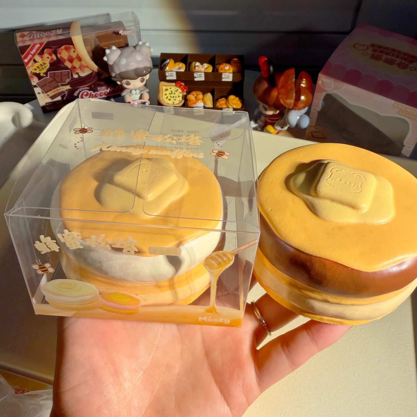 🥞🐻 Moozy Little Bear Cream Pancake Squishy แพนเค้กครีมหมี ของแท้ 100% เนื้อนุ่ม Slow Rising ของเล่นบีบคลายเครียด ของสะสมพรีเมียม