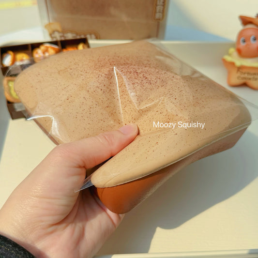 🧀🍞 Moozy Ollie Cheese Toast ออลลี่ชีสโทสต์รุ่นใหญ่ Squishy ของแท้ เนื้อนุ่ม Slow Rising