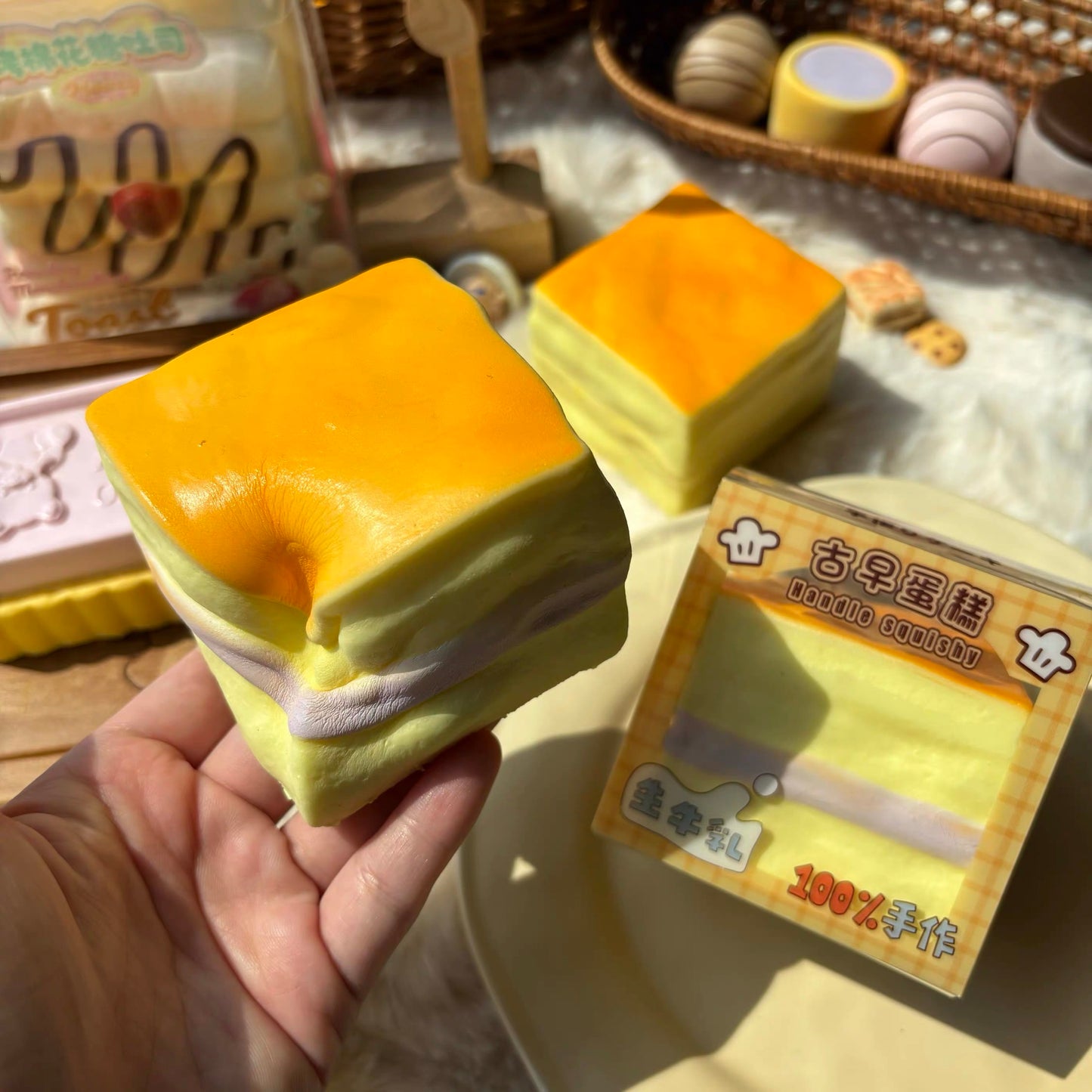 🍠🍰 Moozy Purple Sweet Potato Cake Squishy เค้กโบราณมันม่วง ของแท้ 100% เนื้อนุ่ม Slow Rising ของเล่นบีบคลายเครียด ของสะสมพรีเมียม