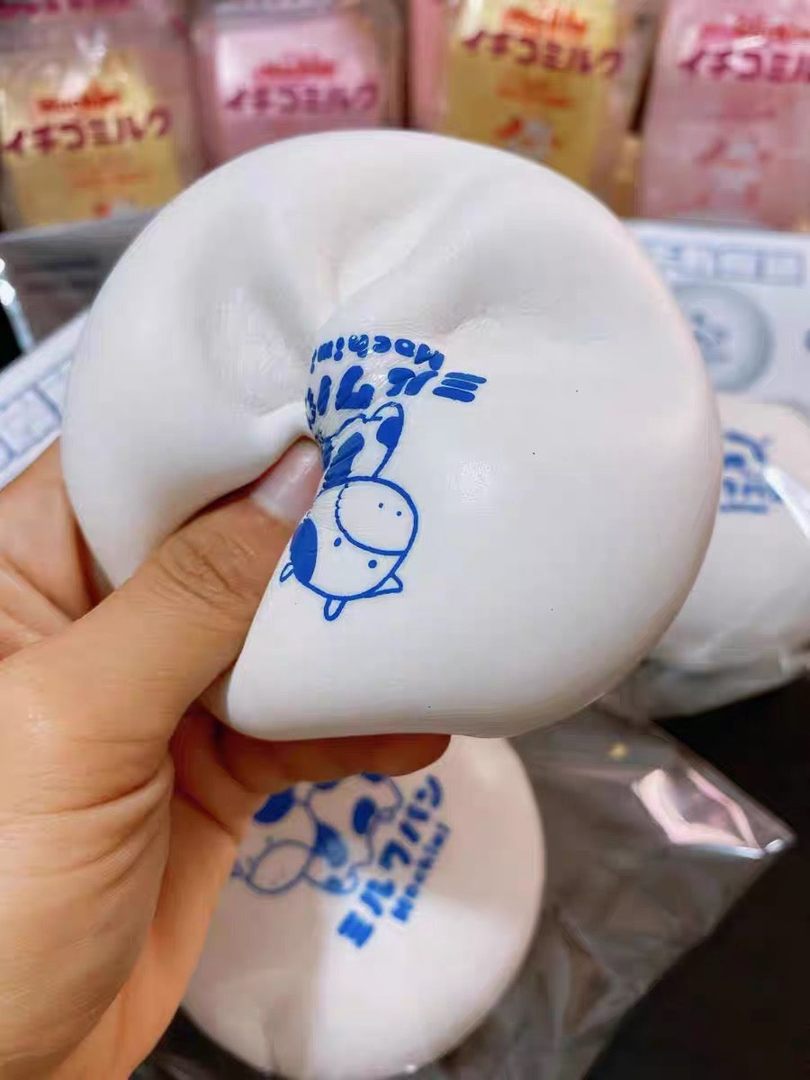 🥛🐄 Hachimi Cow Milk นมวัว Squishy ของแท้ เนื้อนุ่ม Slow Rising มีกลิ่นหอม ของสะสมพรีเมียม