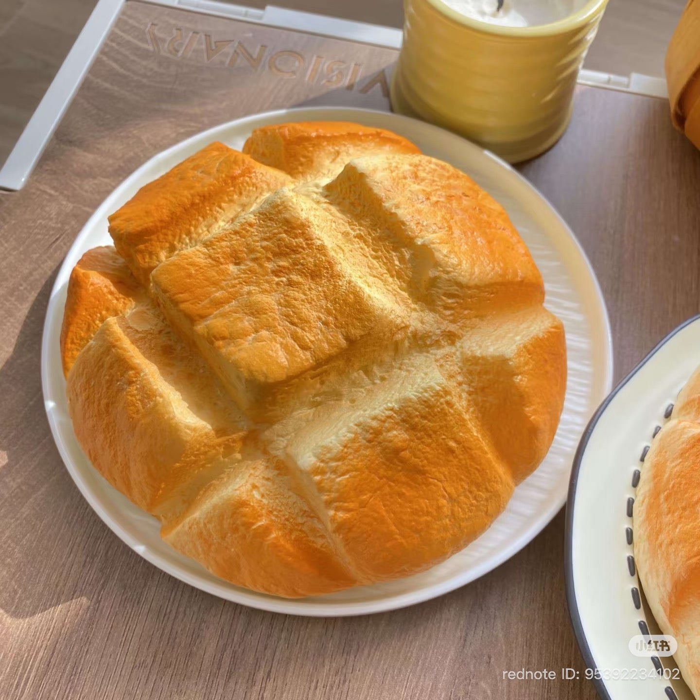 🥐🧡 Moozy Giant Lava Croissant Squishy ครัวซองต์ลาวายักษ์ ของแท้ 100% เนื้อนุ่ม Slow Rising ของเล่นบีบคลายเครียด ของสะสมพรีเมียม