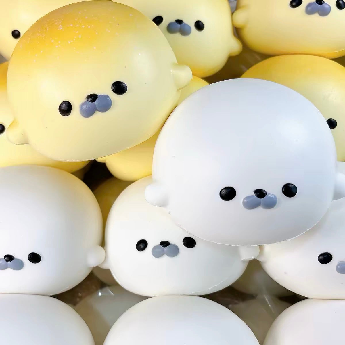 🦭🤍 Hachimi Little Seal แมวน้ำน้อย Squishy ของแท้ เนื้อนุ่ม Slow Rising พร้อมกล่อง ของสะสมพรีเมียม