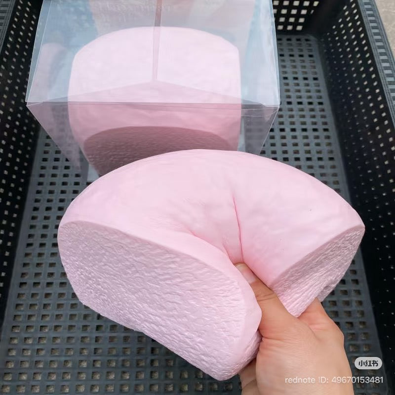 🍞💗 Hachimi Pink Bread Loaf ขนมปังปอนด์สีชมพูรุ่นใหญ่ Squishy ของแท้ เนื้อนุ่ม Slow Rising Giant Size