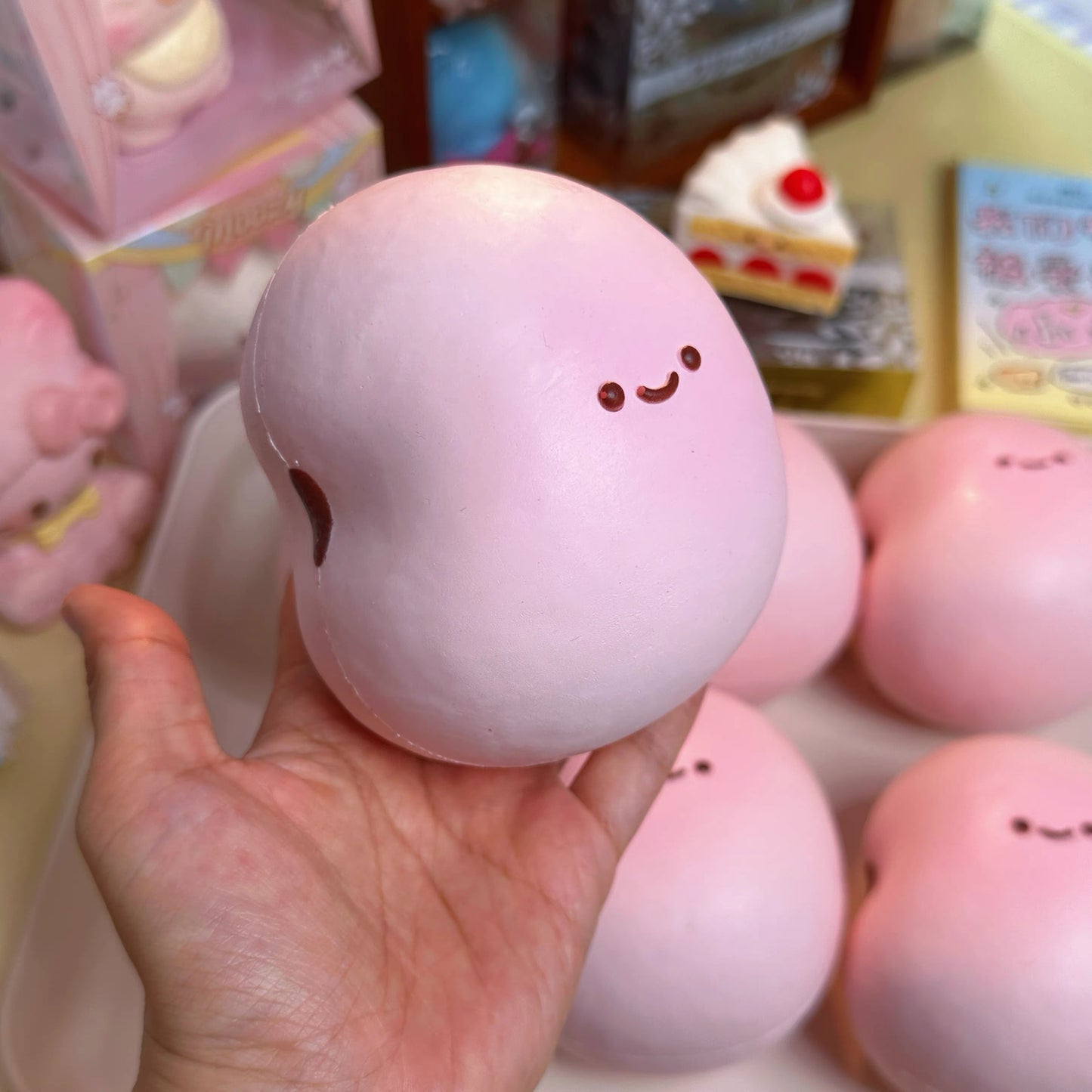 🫛💚 Moozy Pea Squishy ถั่วลันเตารุ่นใหญ่ ของแท้ เนื้อนุ่ม Slow Rising ไซซ์ใหญ่เต็มมือ