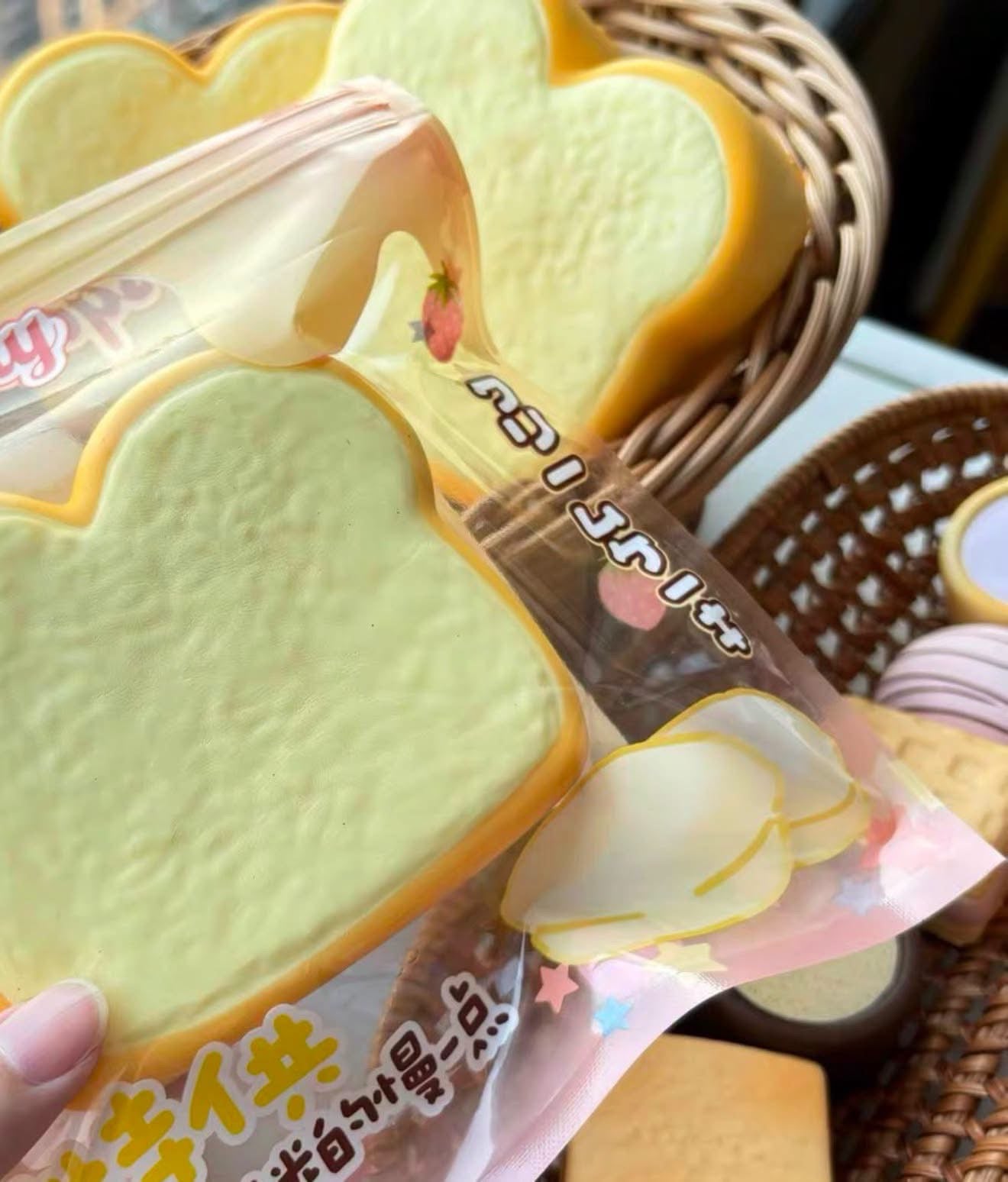 🧈🍞 Moozy Butter Toast ขนมปังโทสต์เนย Squishy ของแท้ เนื้อนุ่ม Slow Rising ของสะสมพรีเมียม