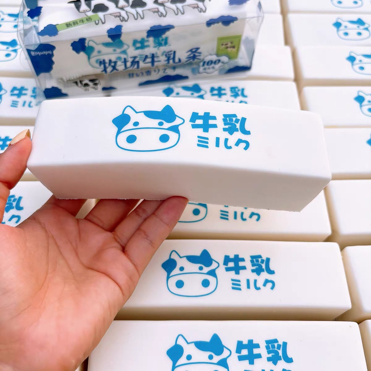 🥛🌾 Hachimi Farm Milk Stick แท่งนมฟาร์ม Squishy ของแท้ เนื้อนุ่ม Slow Rising ไซซ์พกพา