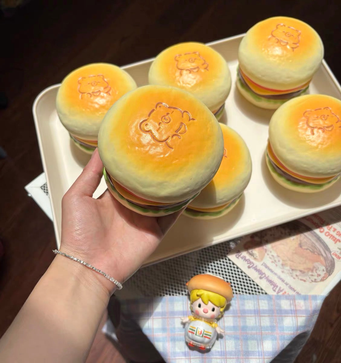 🍔🦫 Moozy Capybara Hamburger แฮมเบอร์เกอร์คาปิบาร่า Squishy ของแท้ เนื้อนุ่ม Slow Rising พร้อมแพ็กเกจ