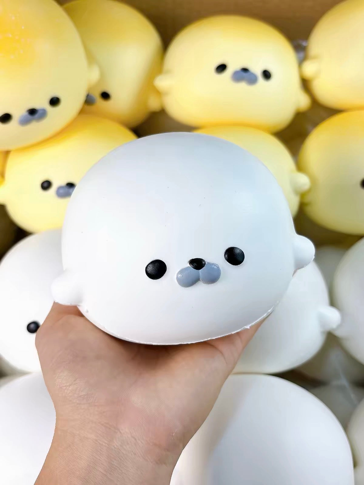 🦭🤍 Hachimi Little Seal แมวน้ำน้อย Squishy ของแท้ เนื้อนุ่ม Slow Rising พร้อมกล่อง ของสะสมพรีเมียม