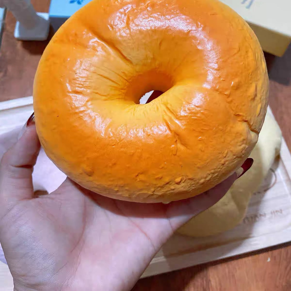 🥯☁️ Hachimi Giant Bagel เบเกิลยักษ์ Squishy ของแท้ เนื้อนุ่ม Slow Rising ไซซ์ใหญ่เต็มฝ่ามือ